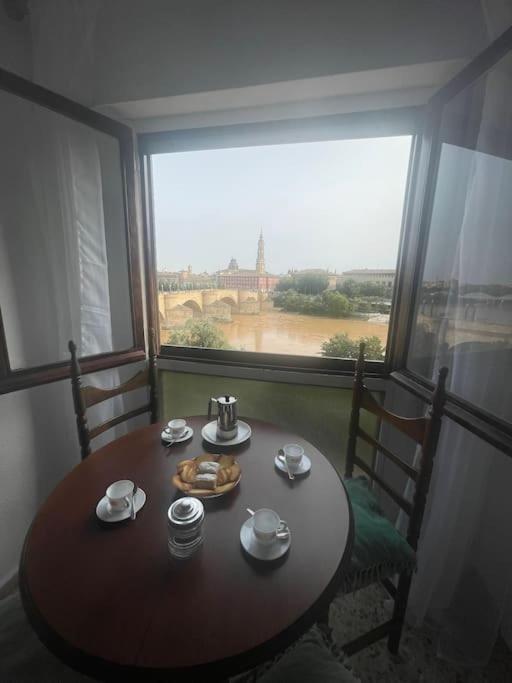 Apartamento Con Vistas Al Pilar Con Aparcamiento Privado Zaragoza Eksteriør bilde